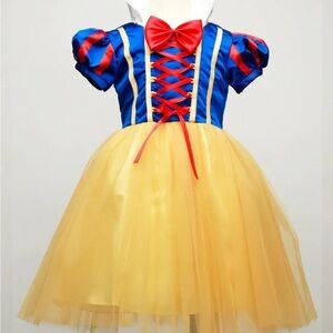 Girl 's Snow White Princess Costume Dress  size 7 Halloween Dress-up